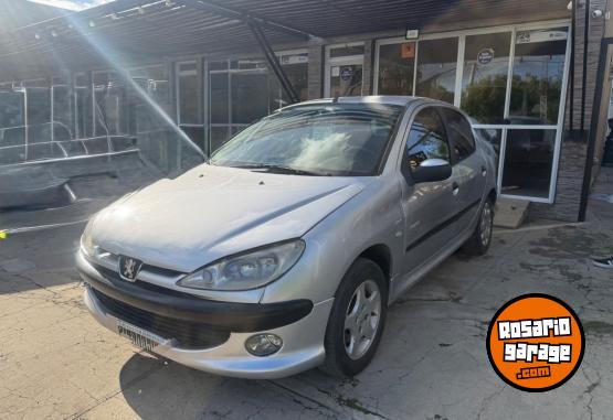 Autos - Peugeot 206 2003 Nafta 250000Km - En Venta