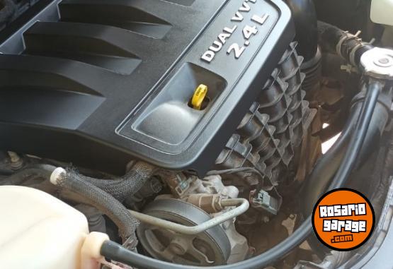 Camionetas - Dodge Journey 2012 Nafta 157000Km - En Venta