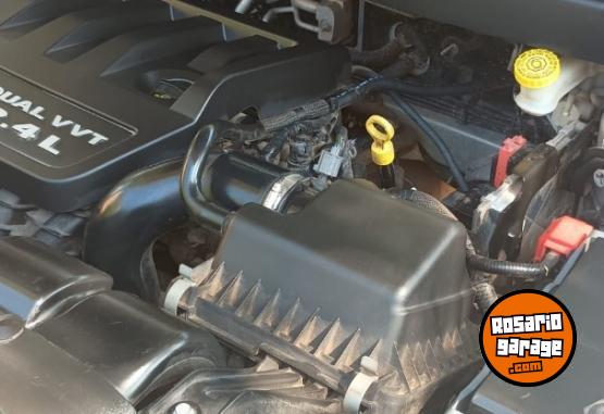 Camionetas - Dodge Journey 2012 Nafta 157000Km - En Venta