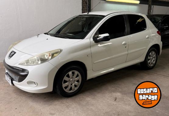Autos - Peugeot 207 2010 Diesel 150231Km - En Venta