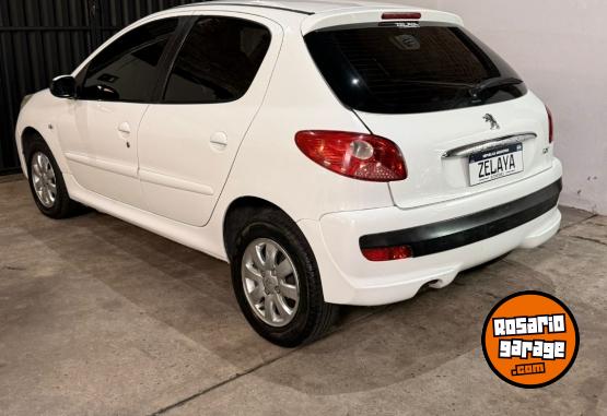 Autos - Peugeot 207 2010 Diesel 150231Km - En Venta