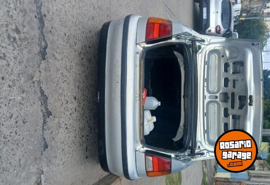 Autos - Volkswagen Polo 2000 Nafta 111111Km - En Venta