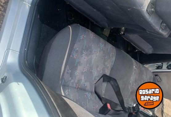 Autos - Volkswagen Polo 2000 Nafta 111111Km - En Venta