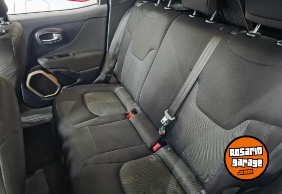 Autos - Chrysler renegade 2018 Nafta 108000Km - En Venta