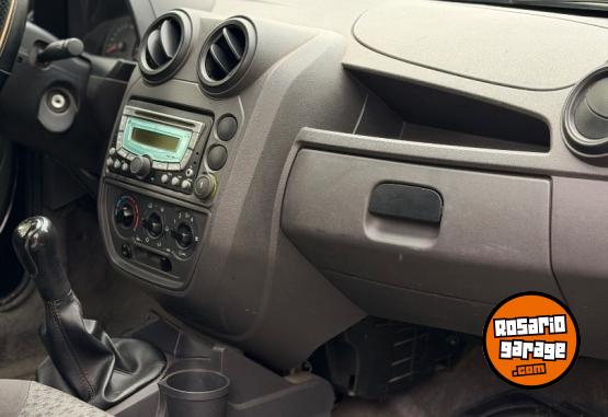 Autos - Ford Viral 1.6 2011 Nafta 138000Km - En Venta