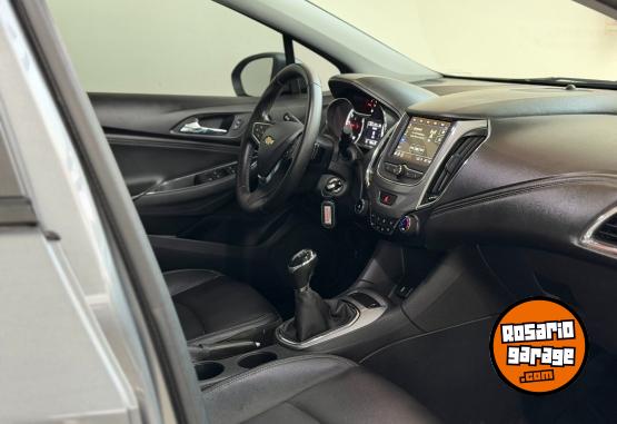 Autos - Chevrolet Cruze LT 2021 Nafta 100000Km - En Venta