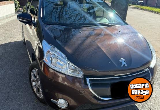 Autos - Peugeot 208 2015 Nafta 106000Km - En Venta