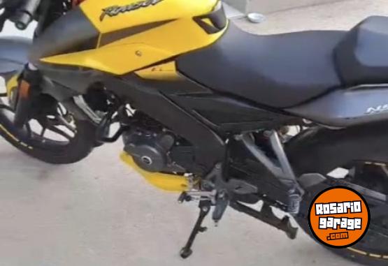 Motos - Bajaj Roses 200 2020 Nafta 9000Km - En Venta