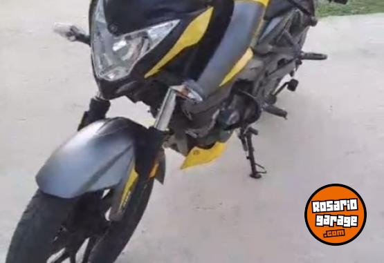 Motos - Bajaj Roses 200 2020 Nafta 9000Km - En Venta