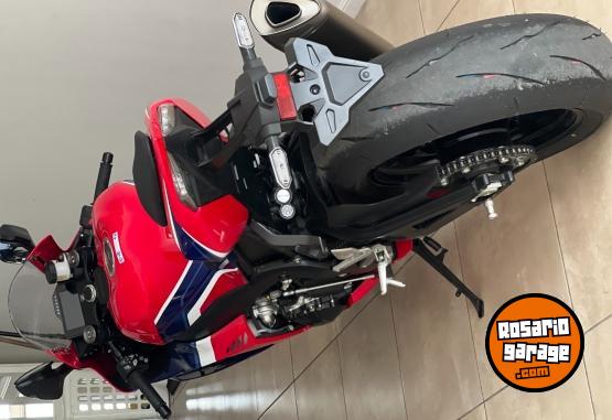 Motos - Honda CBR 1000 RRR 2024 Nafta 3800Km - En Venta