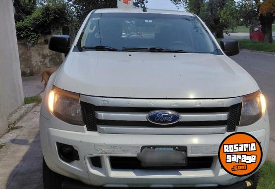 Camionetas - Ford Ranger XLS 2015 Diesel 245000Km - En Venta