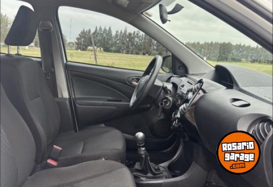 Autos - Toyota Etios X 1.5 6M/T 2021 Nafta 118500Km - En Venta