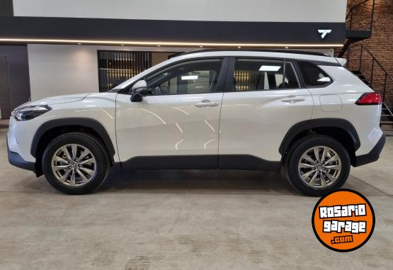 Autos - Toyota COROLLA CROSS XLI CVT 2026 Nafta 0Km - En Venta