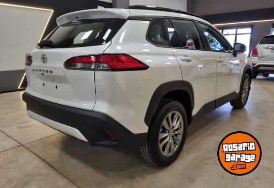 Autos - Toyota COROLLA CROSS XLI CVT 2026 Nafta 0Km - En Venta