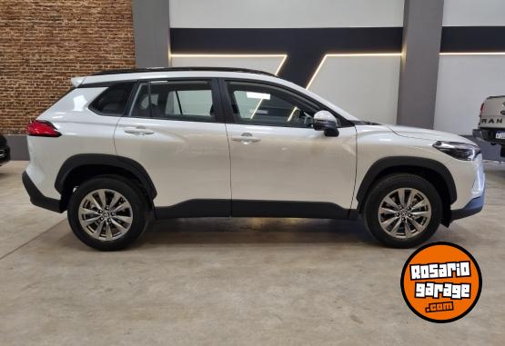 Autos - Toyota COROLLA CROSS XLI CVT 2026 Nafta 0Km - En Venta