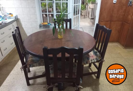 Hogar - Mesa algarrobo con 4 silla usada - En Venta