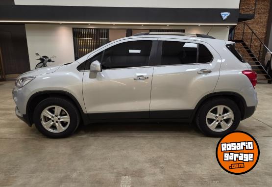 Autos - Chevrolet TRACKER FWD LTZ 1.8 C/GNC 2018 GNC 110000Km - En Venta