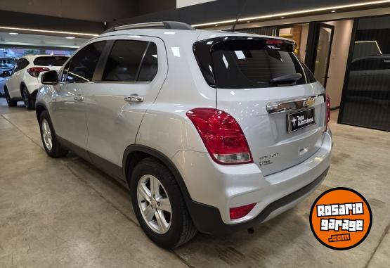 Autos - Chevrolet TRACKER FWD LTZ 1.8 C/GNC 2018 GNC 110000Km - En Venta
