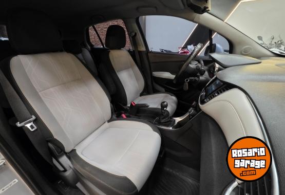 Autos - Chevrolet TRACKER FWD LTZ 1.8 C/GNC 2018 GNC 110000Km - En Venta