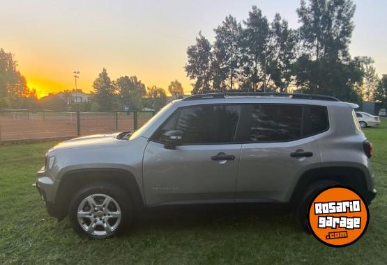Camionetas - Jeep Renegade 2023 Nafta 60000Km - En Venta