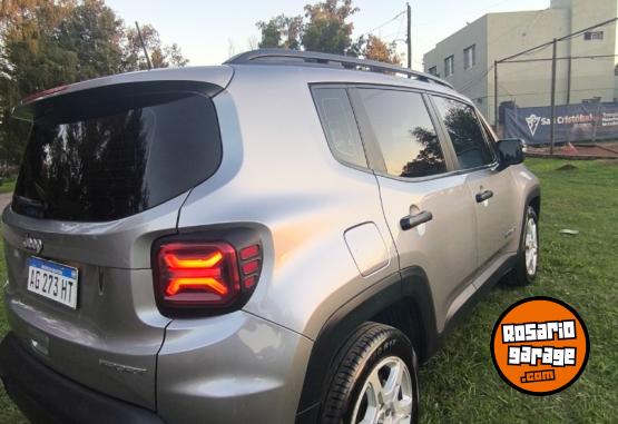 Camionetas - Jeep Renegade 2023 Nafta 60000Km - En Venta