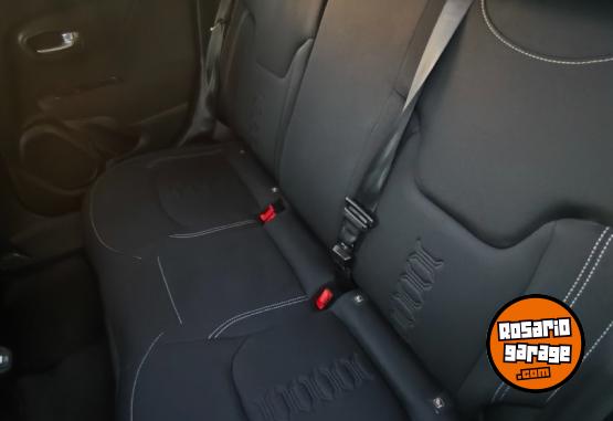 Camionetas - Jeep Renegade 2023 Nafta 60000Km - En Venta