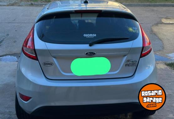 Autos - Ford Fiesta kinetick titanium 2012 Nafta 200000Km - En Venta