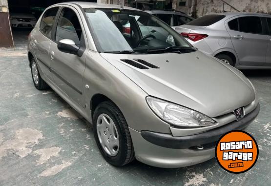 Autos - Peugeot 206 2008 Nafta 150000Km - En Venta