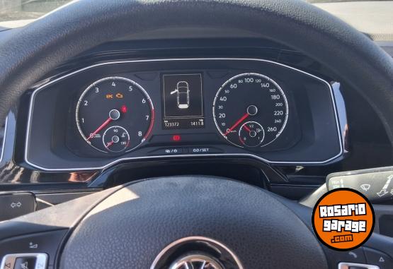 Autos - Volkswagen POLO CONFORTLINE 2018 Nafta 123000Km - En Venta
