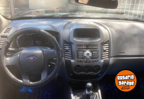 Autos - Ford Ranger DC 4x2 XLS 3.2L D 2013 Diesel 235000Km - En Venta