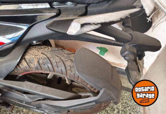 Motos - Bajaj N250 2023 Nafta 4500Km - En Venta