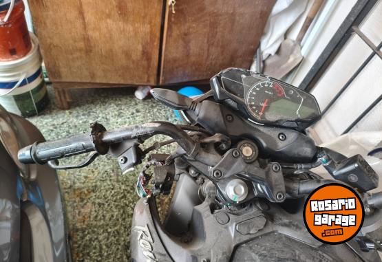 Motos - Bajaj N250 2023 Nafta 4500Km - En Venta