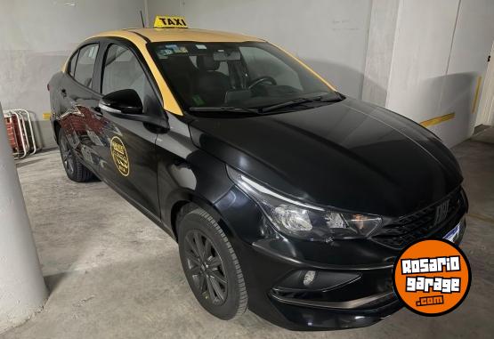 Autos - Fiat Cronos Drive 2023 GNC 87000Km - En Venta