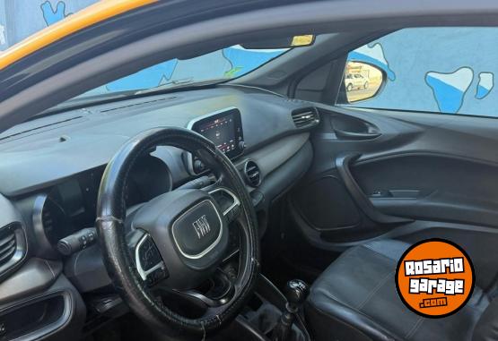 Autos - Fiat Cronos Drive 2023 GNC 87000Km - En Venta