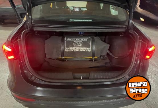 Autos - Fiat Cronos Drive 2023 GNC 87000Km - En Venta