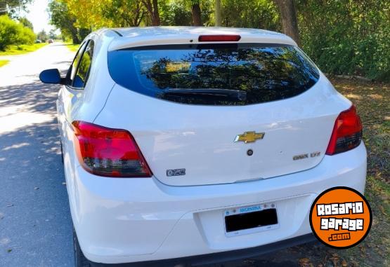 Autos - Chevrolet ONIX 1.4 LTZ 2015 Nafta 80000Km - En Venta