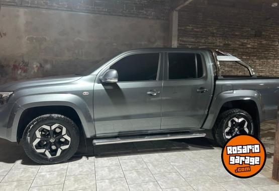 Camionetas - Volkswagen Amarok V6 2025 Diesel 9200Km - En Venta