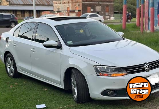 Autos - Volkswagen VENTO 2014 Nafta 111111Km - En Venta