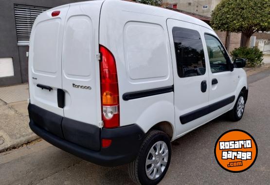 Utilitarios - Renault KANGOO CONFORT PACK 1.6N 2017 Nafta 113000Km - En Venta