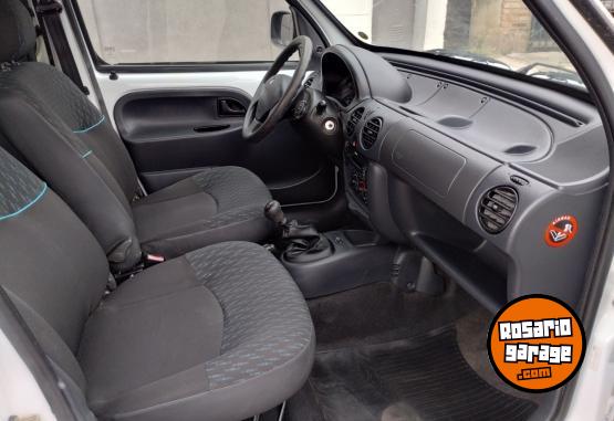 Utilitarios - Renault KANGOO CONFORT PACK 1.6N 2017 Nafta 113000Km - En Venta