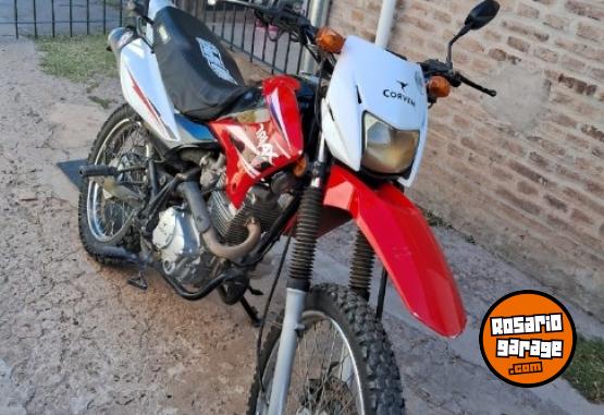 Motos - Corven Triax R2 2023 Nafta 21000Km - En Venta