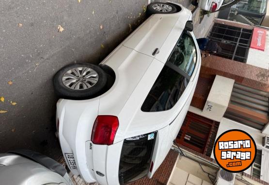 Autos - Volkswagen Gol trend 2018 Nafta 84000Km - En Venta