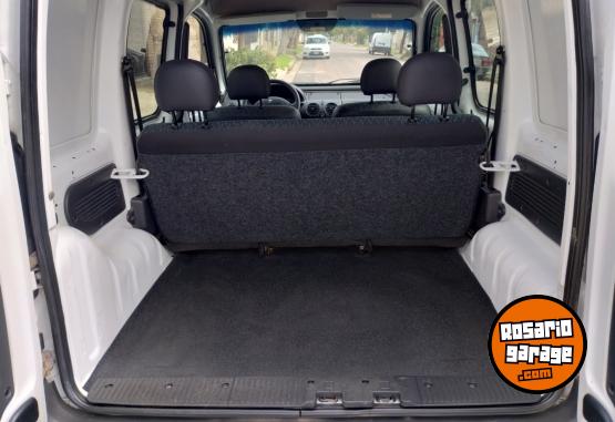 Utilitarios - Renault KANGOO CONFORT 1.6 5A 2017 GNC 145000Km - En Venta