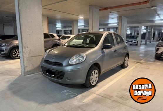 Autos - Nissan MARCH ACTIVE 2015 Nafta 130000Km - En Venta