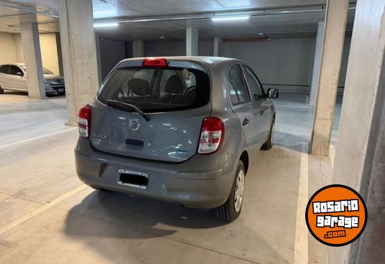 Autos - Nissan MARCH ACTIVE 2015 Nafta 130000Km - En Venta