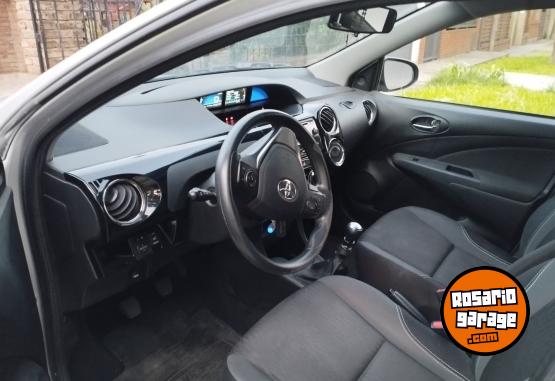 Autos - Toyota Etios 2016 - 1.5 XS - 5 p 2016 Nafta 154000Km - En Venta