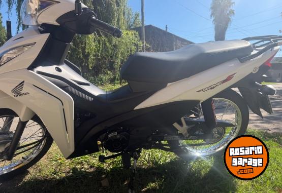 Motos - Honda Wave 2024 Nafta 3700Km - En Venta