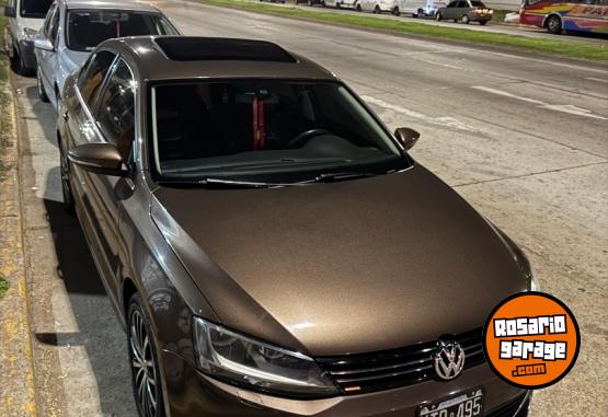 Autos - Volkswagen Vento 2012 Nafta 140000Km - En Venta