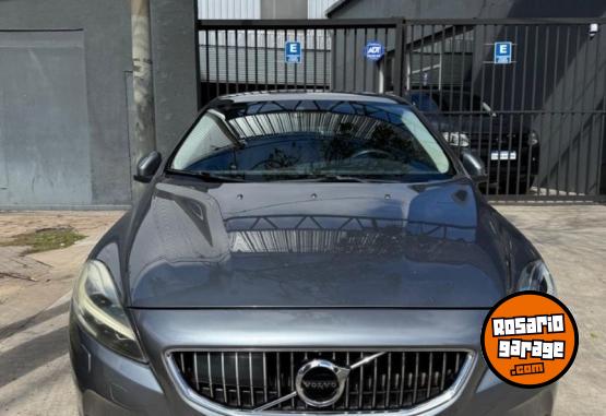 Autos - Volvo V40- inscription 2017 Nafta 122000Km - En Venta