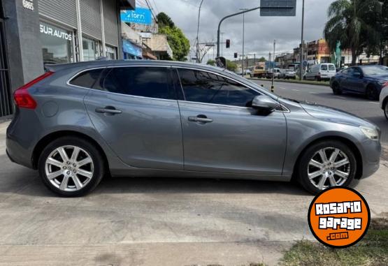 Autos - Volvo V40- inscription 2017 Nafta 122000Km - En Venta